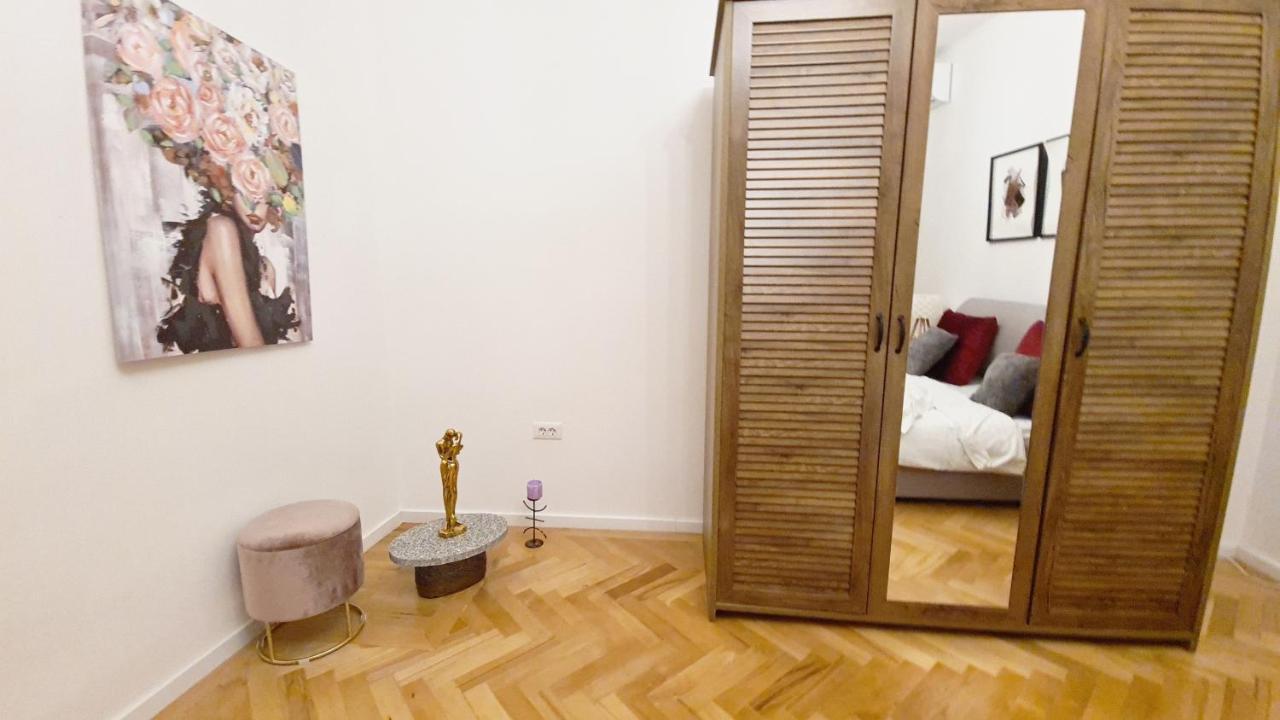 Spacious 5* Luxury In Historic Center Free Parking Cluj-Napoca Exteriör bild