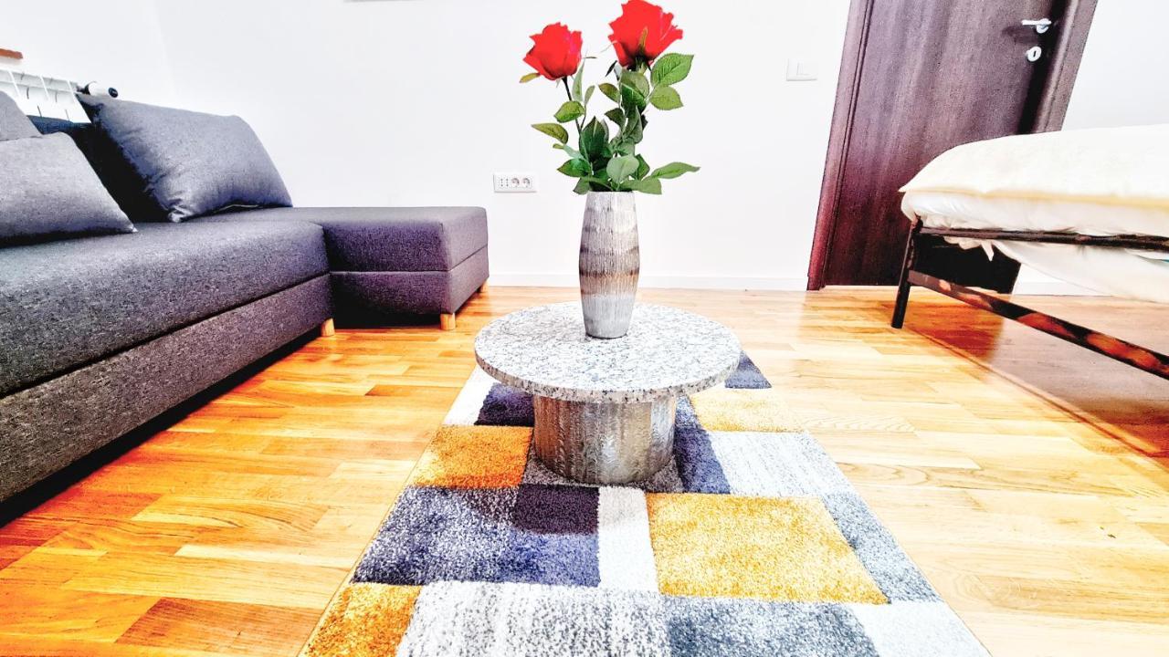 Spacious 5* Luxury In Historic Center Free Parking Cluj-Napoca Exteriör bild