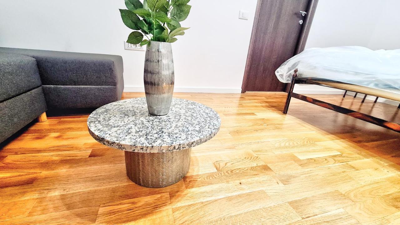 Spacious 5* Luxury In Historic Center Free Parking Cluj-Napoca Exteriör bild